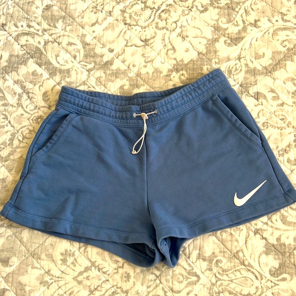 Nike small string tie shorts